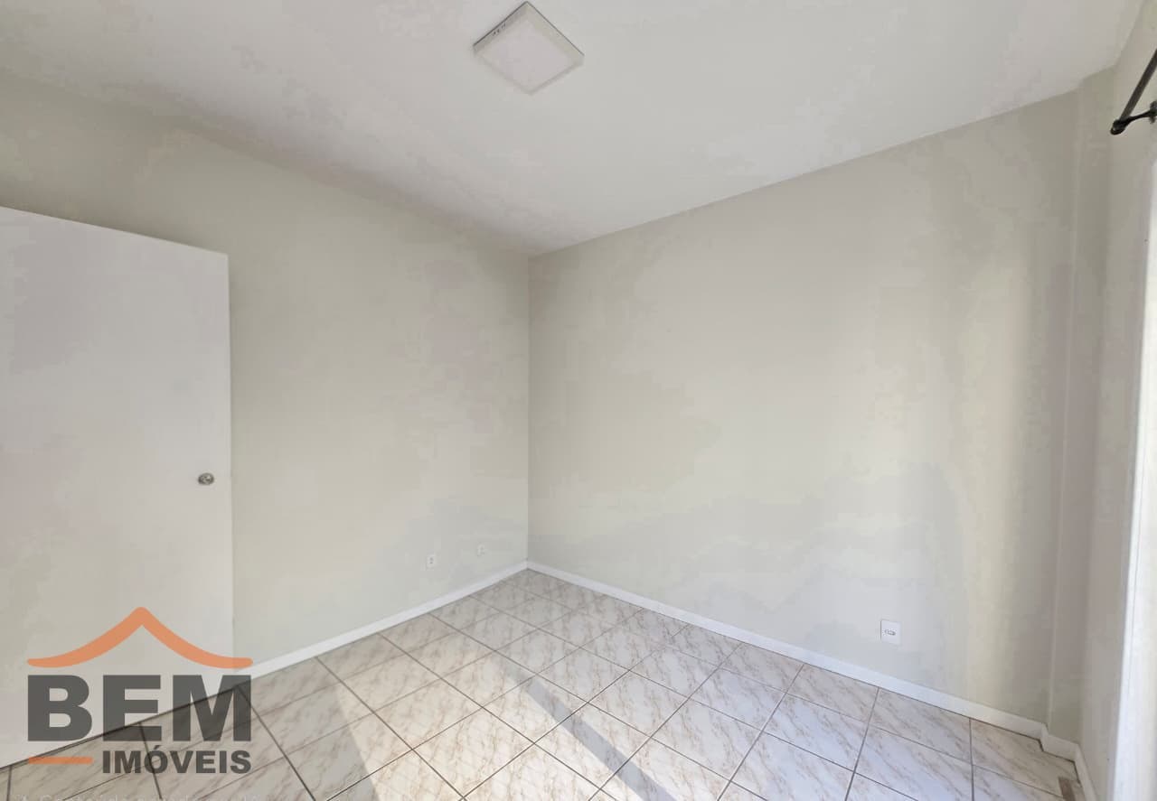 Apartamento para Locação com 2 quartos, 1 vaga no bairro Centro em Balneário Camboriú/SC: 11-DORMITÓRIO