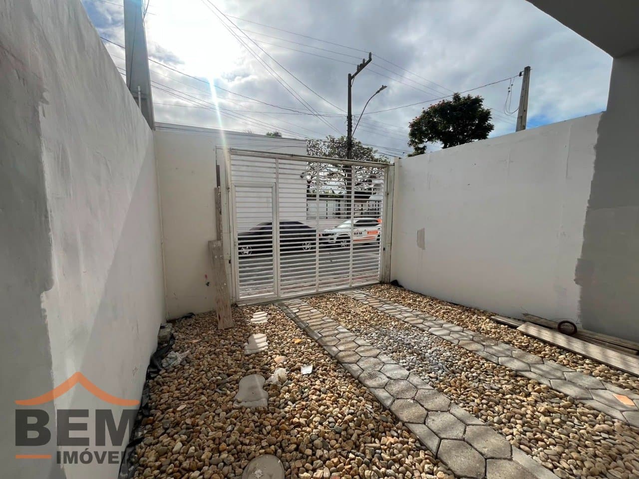 Sobrado para Locação com 2 suítes, 1 vaga no bairro São João em Itajaí/SC