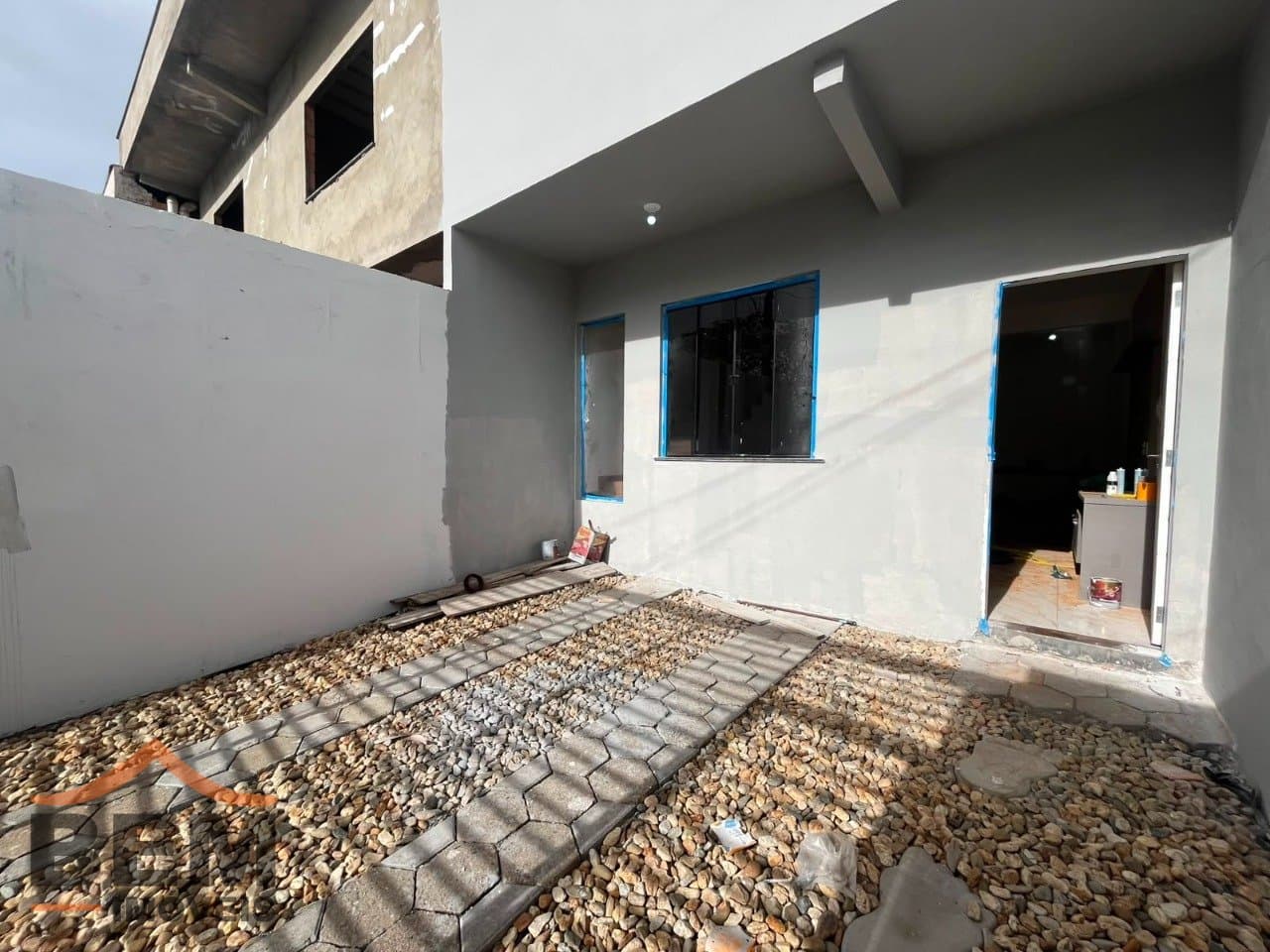 Sobrado para Locação com 2 suítes, 1 vaga no bairro São João em Itajaí/SC