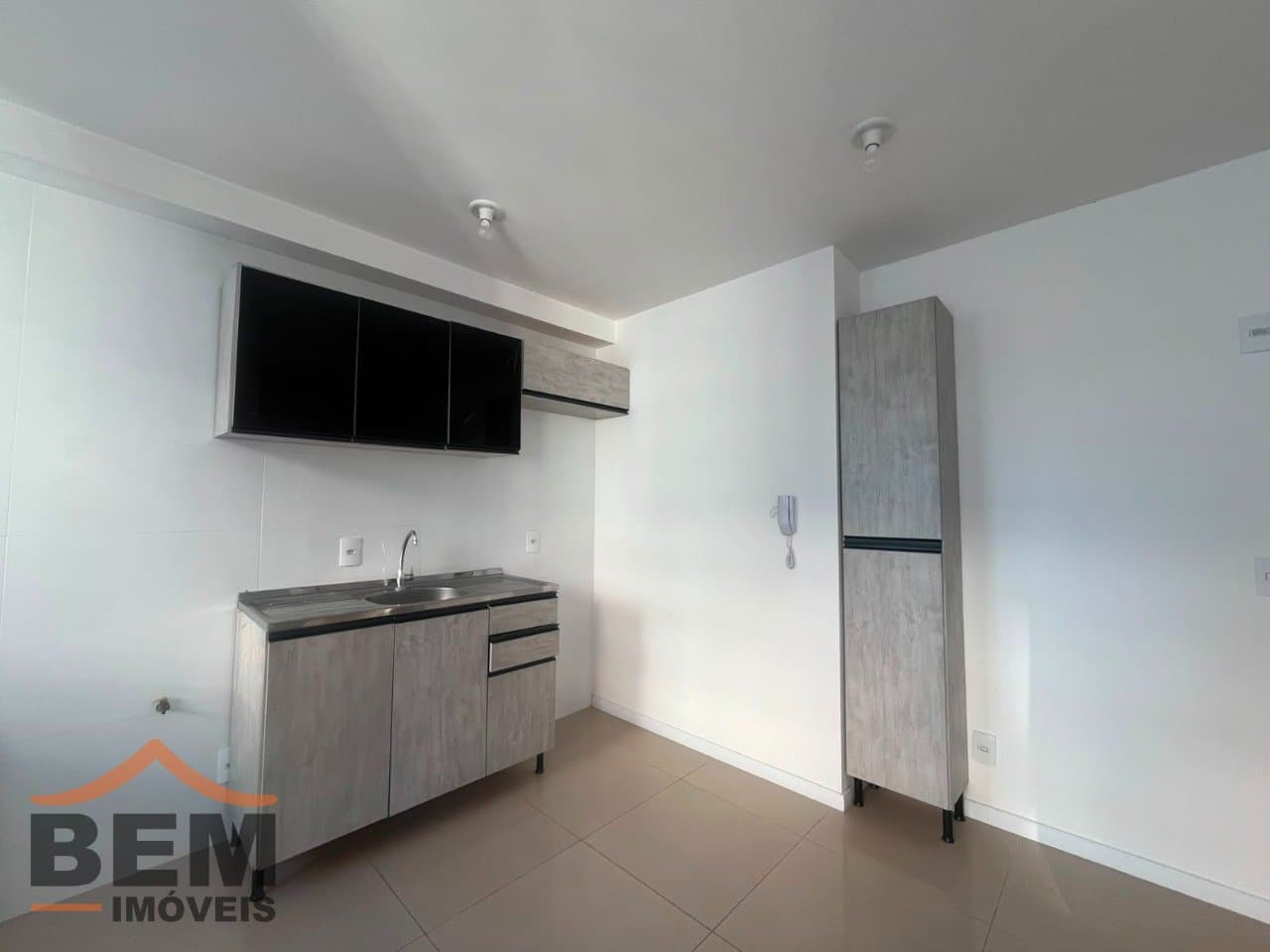 Apartamento para Locação com 2 quartos no bairro Ressacada em Itajaí/SC