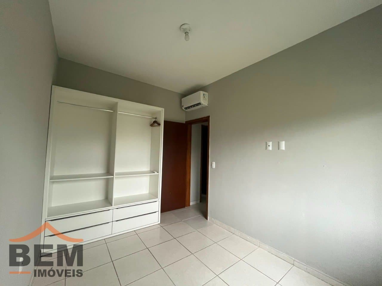 Apartamento para Locação com 2 quartos, 1 vaga no bairro Dom Bosco em Itajaí/SC