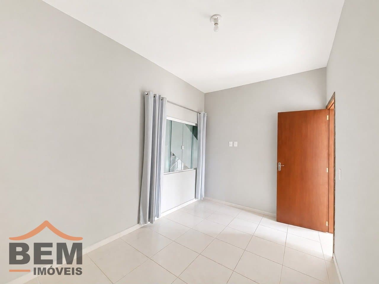 Apartamento para Locação com 2 quartos, 1 vaga no bairro Dom Bosco em Itajaí/SC