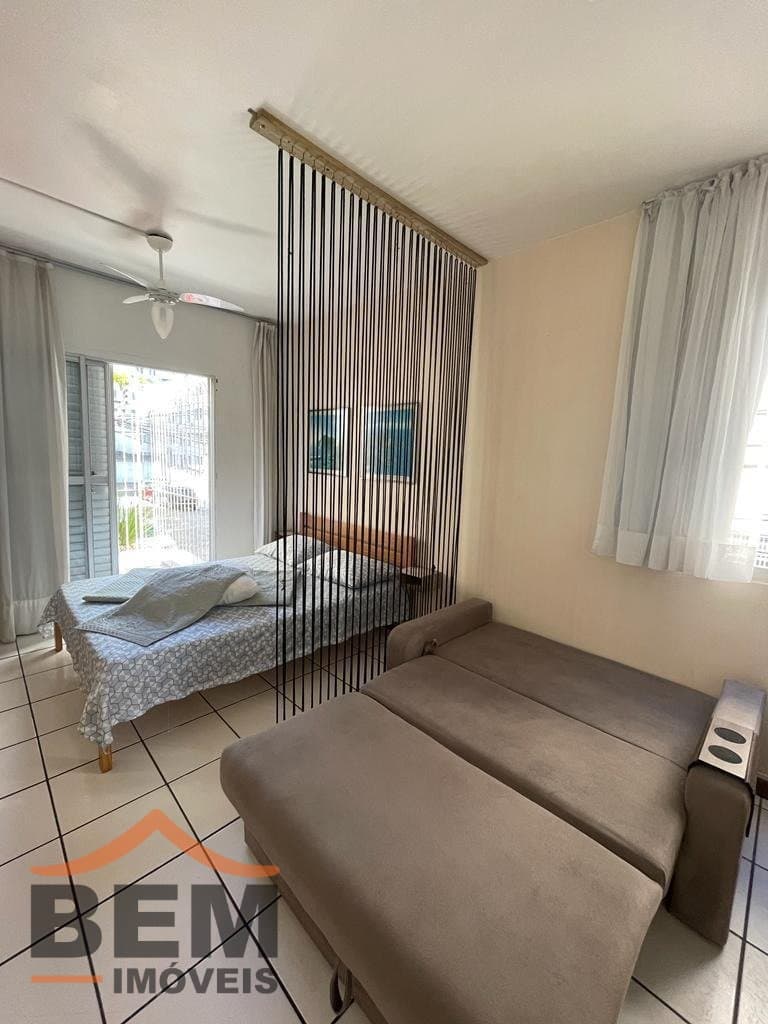 Apartamento para Locação com 1 quarto no bairro Centro em Balneário Camboriú/SC: 09-SALA DE ESTAR