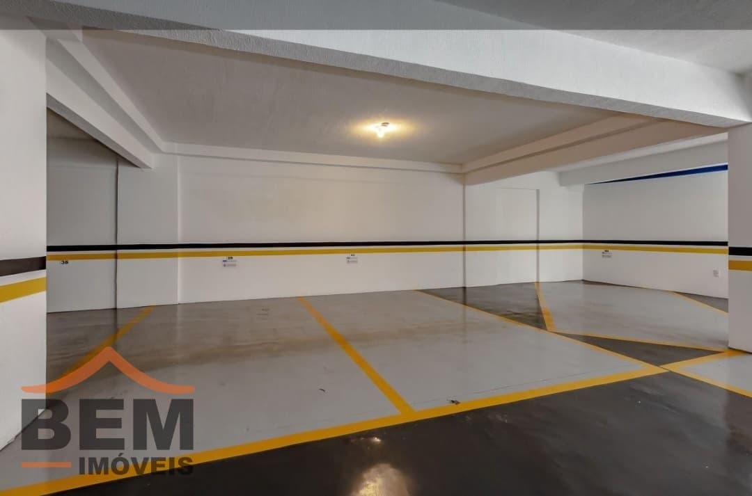 Sala Comercial para Locação no bairro Pioneiros em Balneário Camboriú/SC