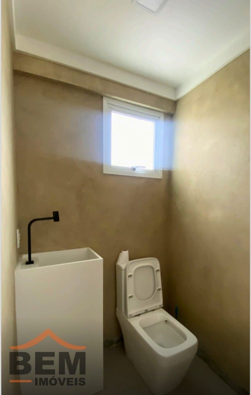 Sala Comercial para Locação no bairro Pioneiros em Balneário Camboriú/SC