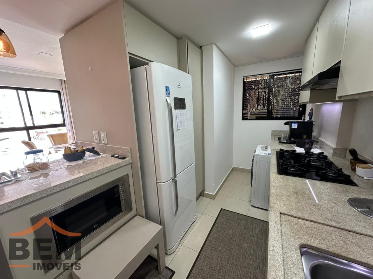 Apartamento à Venda com 3 quartos sendo 1 suíte, 2 vagas no bairro Centro em Camboriú/SC