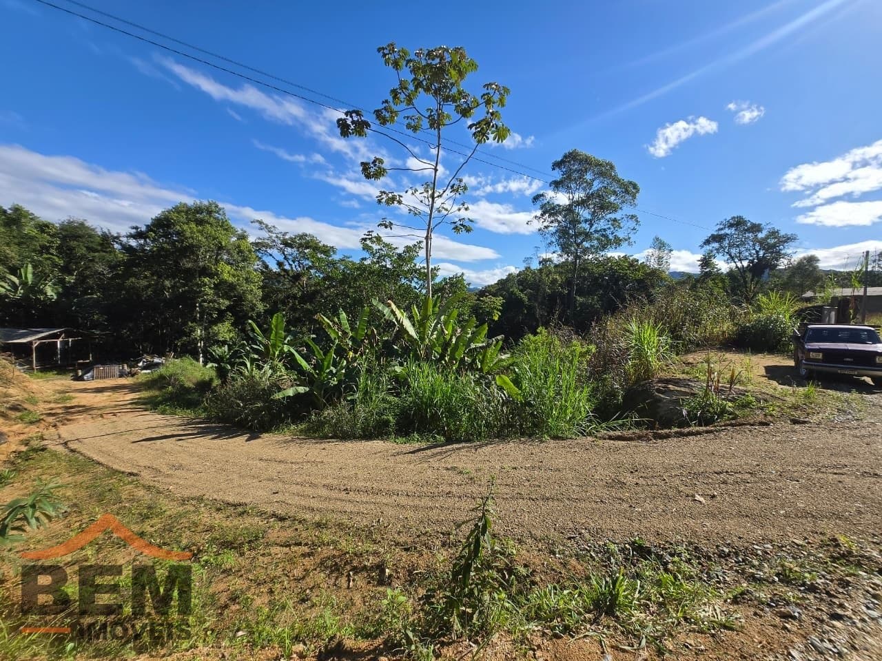 Terreno à venda em Camboriú - Bairro Braço