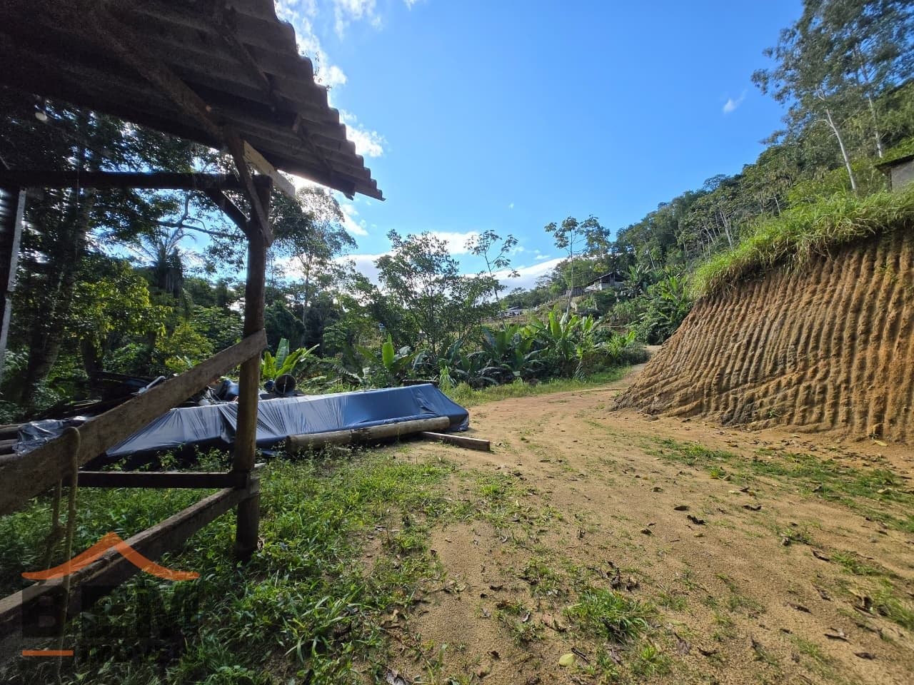 Terreno à venda em Camboriú - Bairro Braço