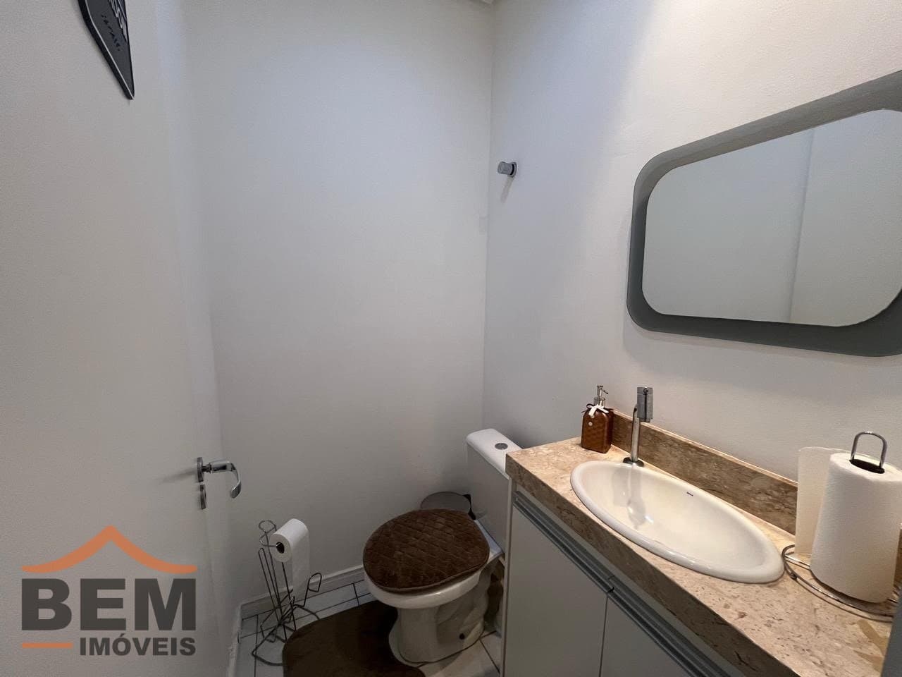 Sala Comercial para aluguel em Itajaí: 6 - LAVABO