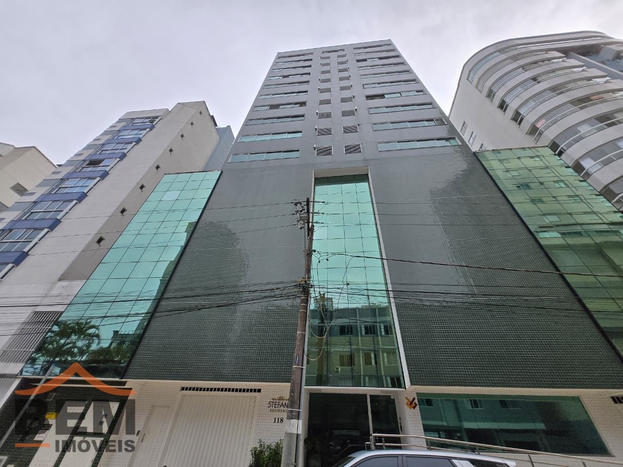 Apartamento para aluguel no Centro de Balneário Camboriú: FACHADA
