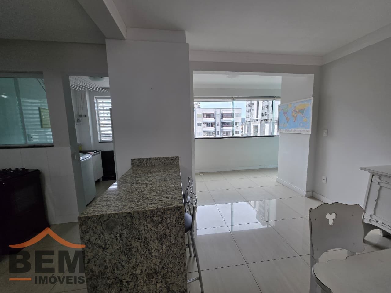 Apartamento para aluguel no Centro de Balneário Camboriú: SALA DE JANTAR