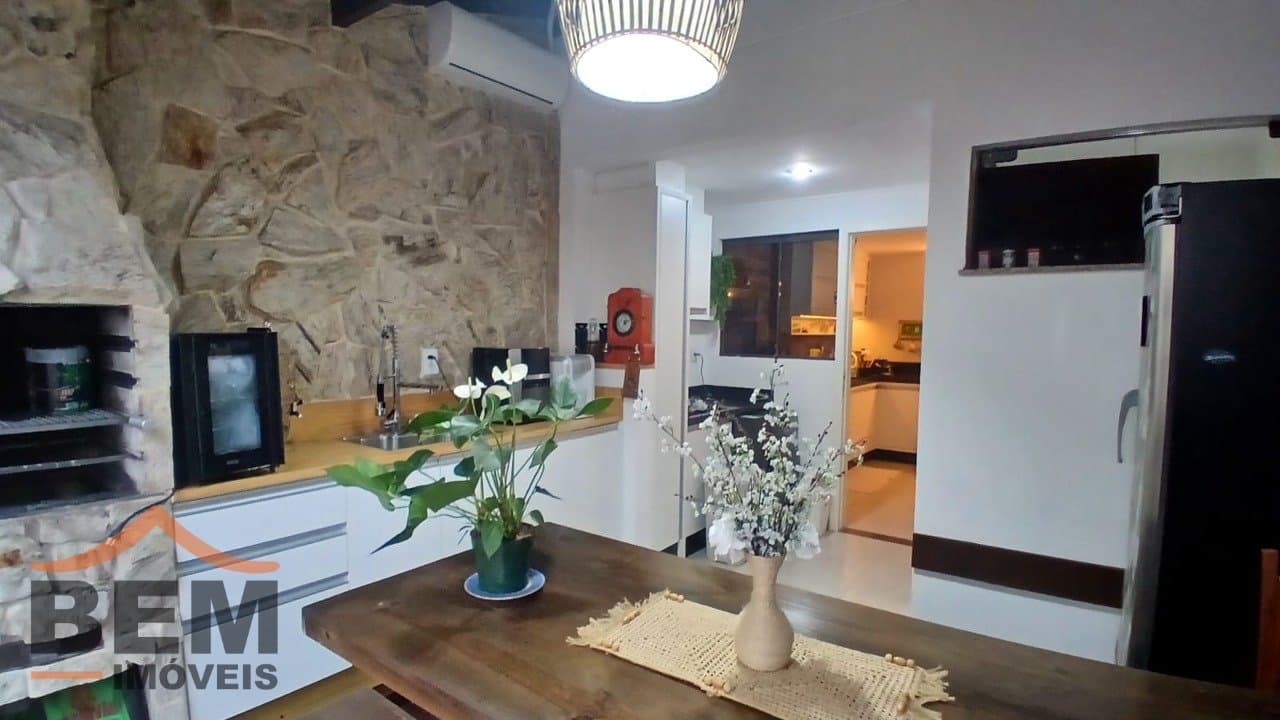 Casa à venda no Centro de Camboriú