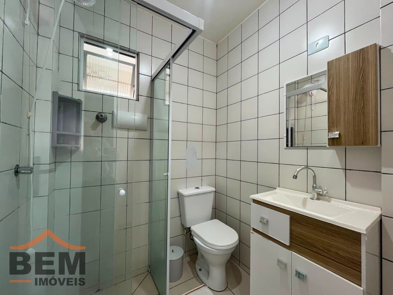 Apartamento para aluguel em Dom Bosco, Itajaí: 11 - BANHEIRO 