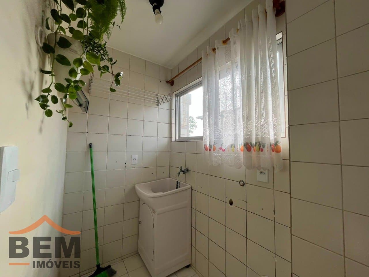 Apartamento para aluguel em Dom Bosco, Itajaí: 12 - AREA DE SERVIÇO 