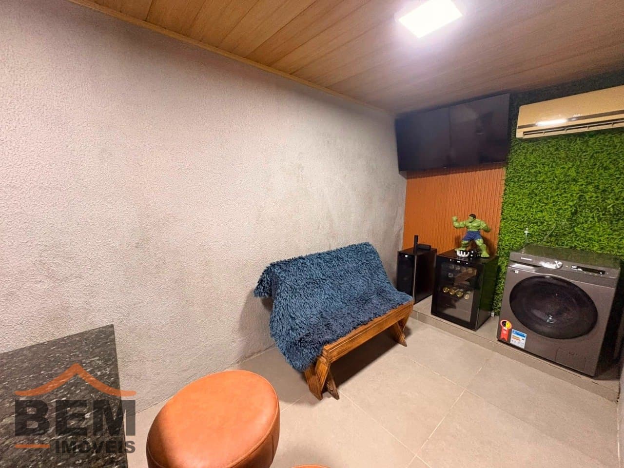 Casa para aluguel em Espinheiros, Itajaí: 7 - AREA DE SERVIÇO  