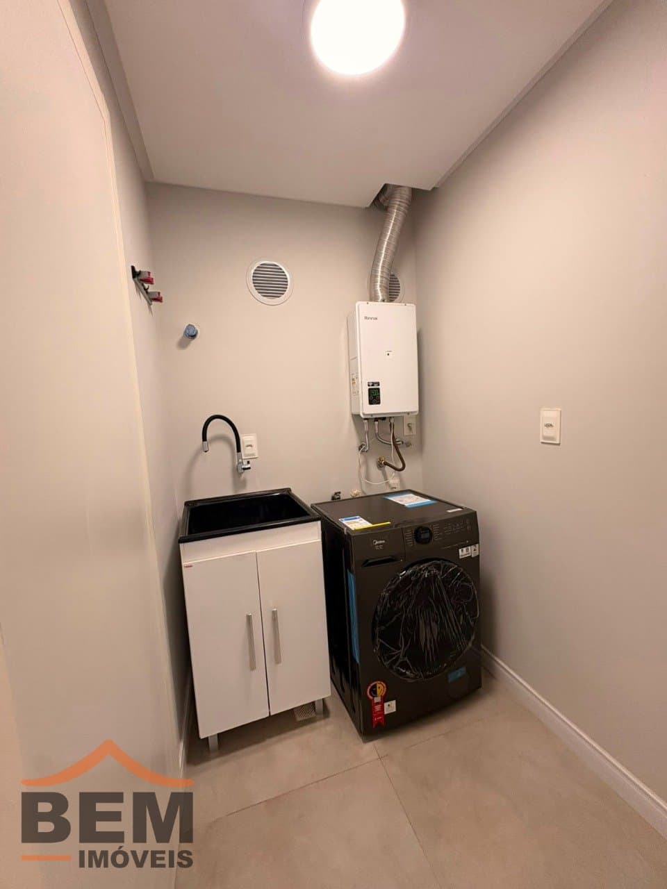 Apartamento para aluguel em Itajaí: 7 - AREA DE SERVIÇO 