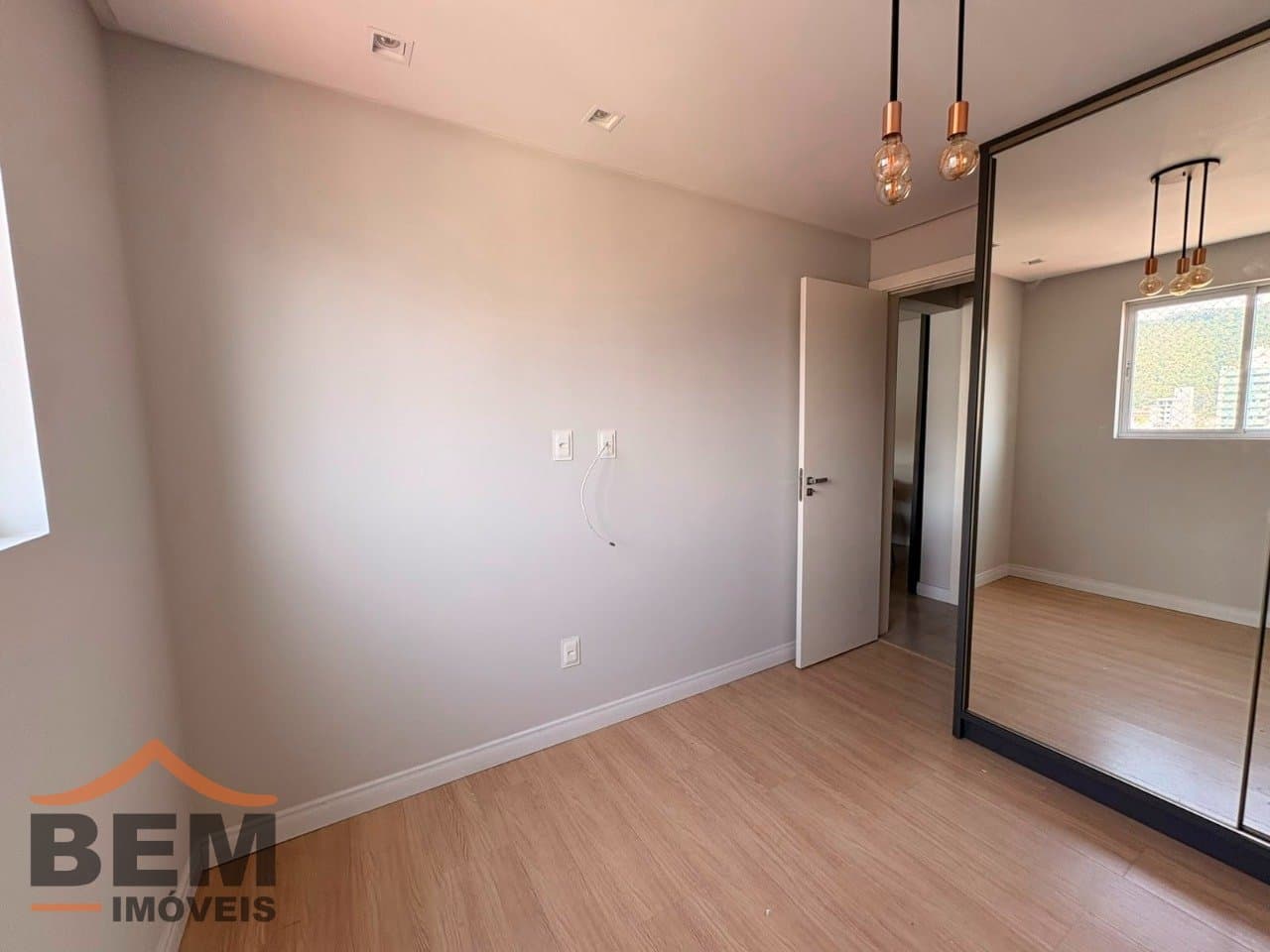 Apartamento para aluguel em Itajaí: 12 - QUARTO 02