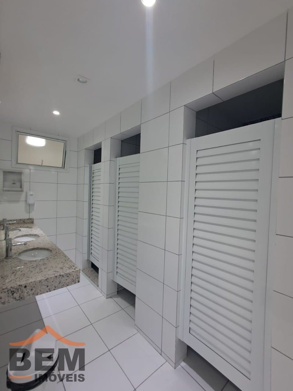 Apartamento à venda com 02 dormitórios sendo 01 suíte no bairro Dom Bosco em Itajaí - SC