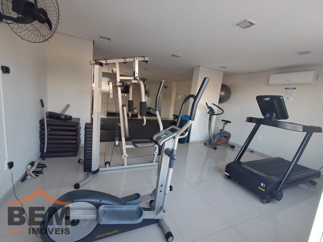 Apartamento à venda com 02 dormitórios sendo 01 suíte no bairro Dom Bosco em Itajaí - SC