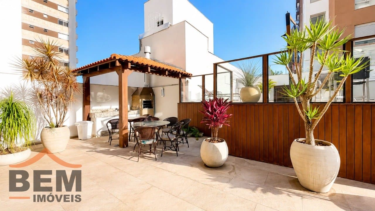 Apartamento à venda com 03 dormitórios sendo 01 suíte, no Centro - Itajaí/SC