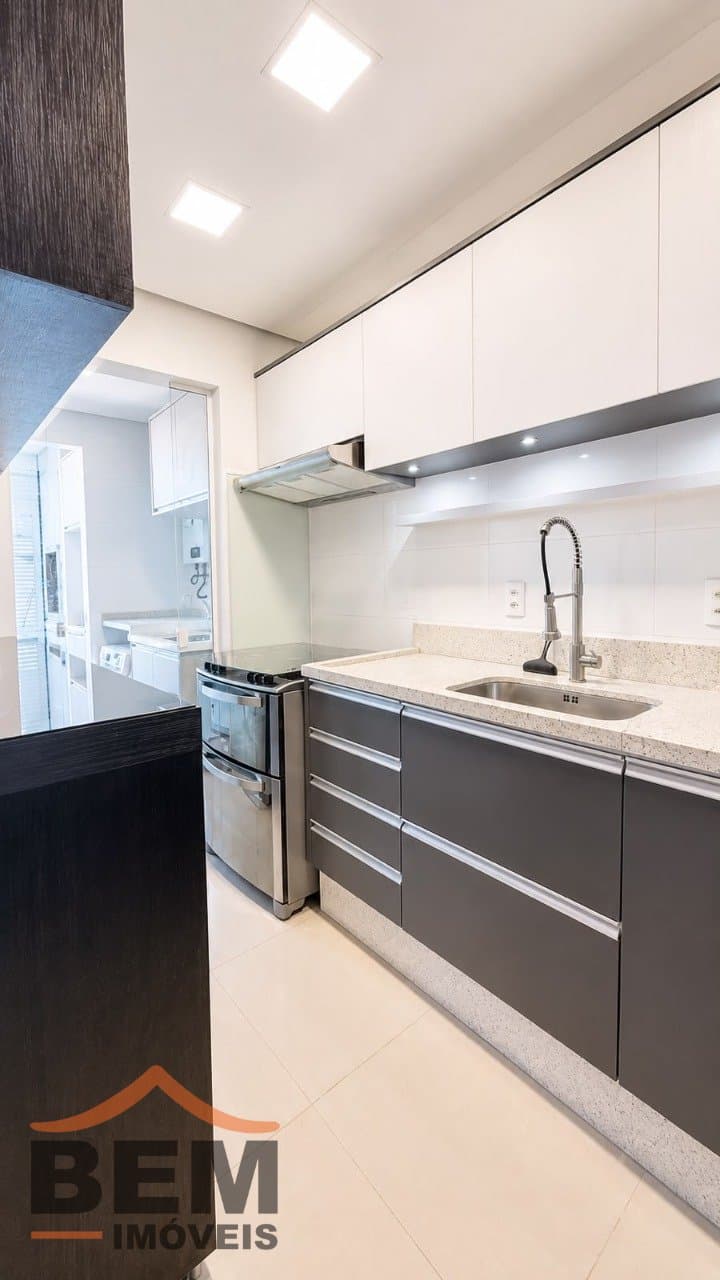 Apartamento à venda com 03 dormitórios sendo 01 suíte, no Centro - Itajaí/SC