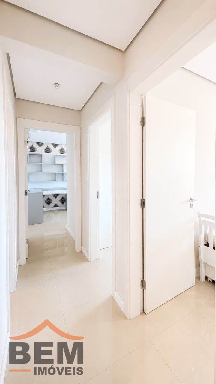 Apartamento à venda com 03 dormitórios sendo 01 suíte, no Centro - Itajaí/SC