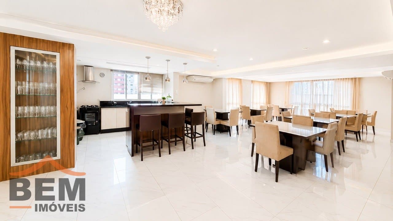Apartamento à venda com 03 dormitórios sendo 01 suíte, no Centro - Itajaí/SC