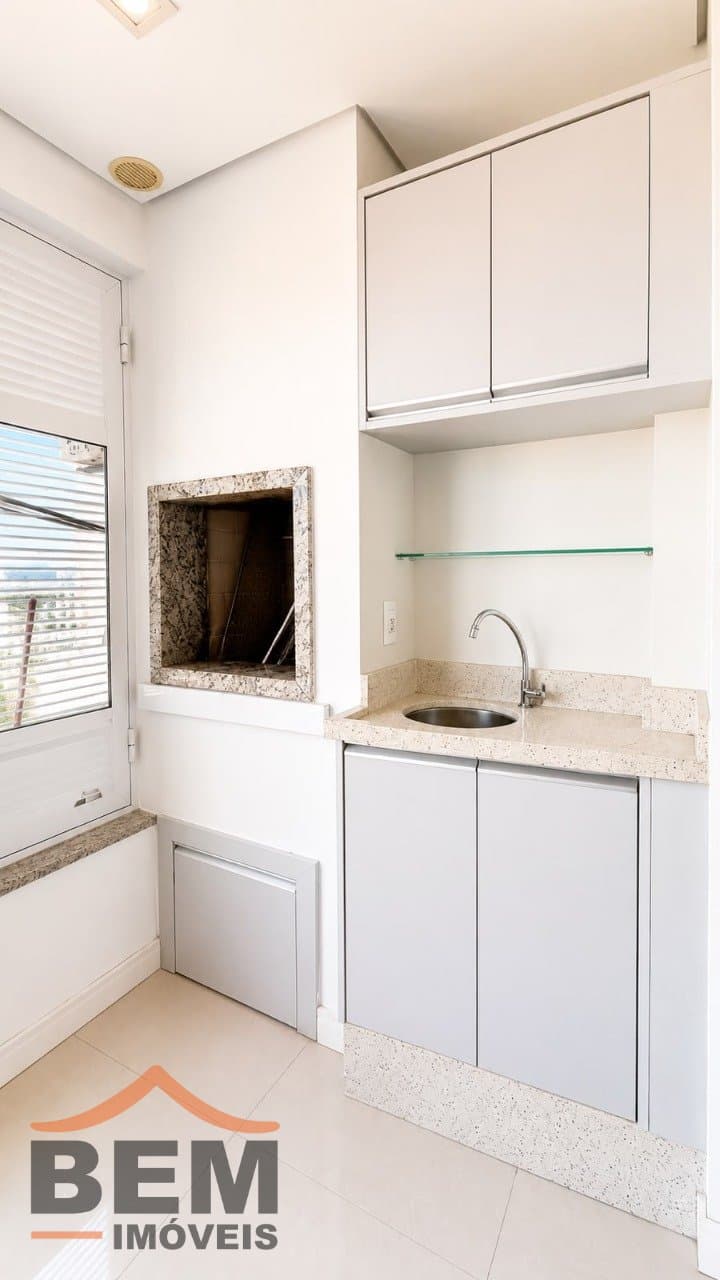 Apartamento à venda com 03 dormitórios sendo 01 suíte, no Centro - Itajaí/SC