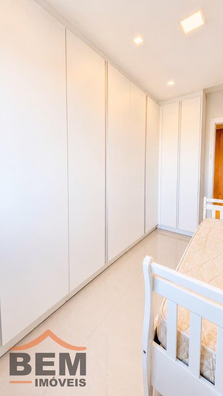 Apartamento à venda com 03 dormitórios sendo 01 suíte, no Centro - Itajaí/SC