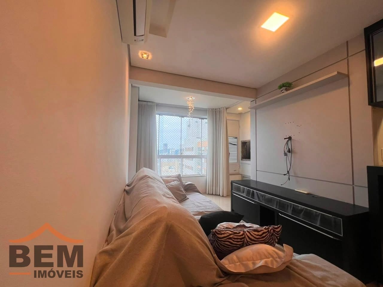 ApApartamento à venda e para locação com 3 quartos e 84 m² no bairro Centro, em Itajaí