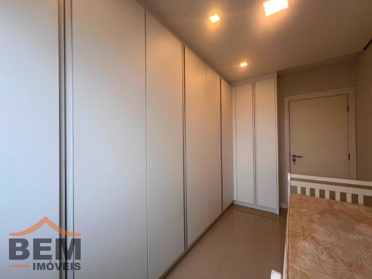 ApApartamento à venda e para locação com 3 quartos e 84 m² no bairro Centro, em Itajaí