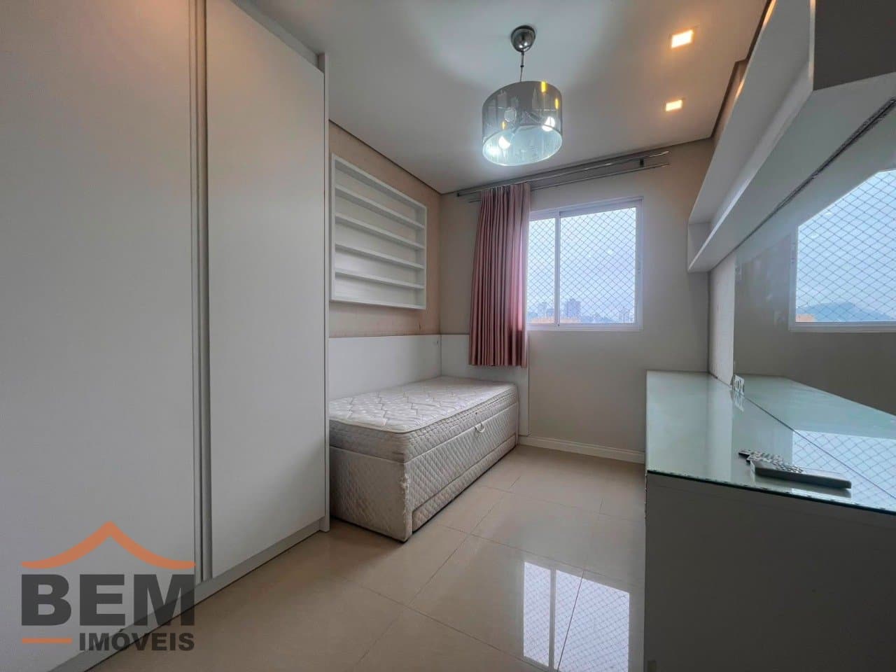 ApApartamento à venda e para locação com 3 quartos e 84 m² no bairro Centro, em Itajaí