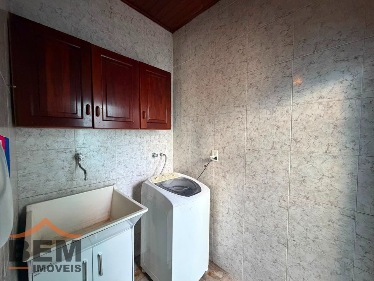 Casa à venda com 04 dormitórios sendo 01 suíte no bairro São João em Itajaí - SC