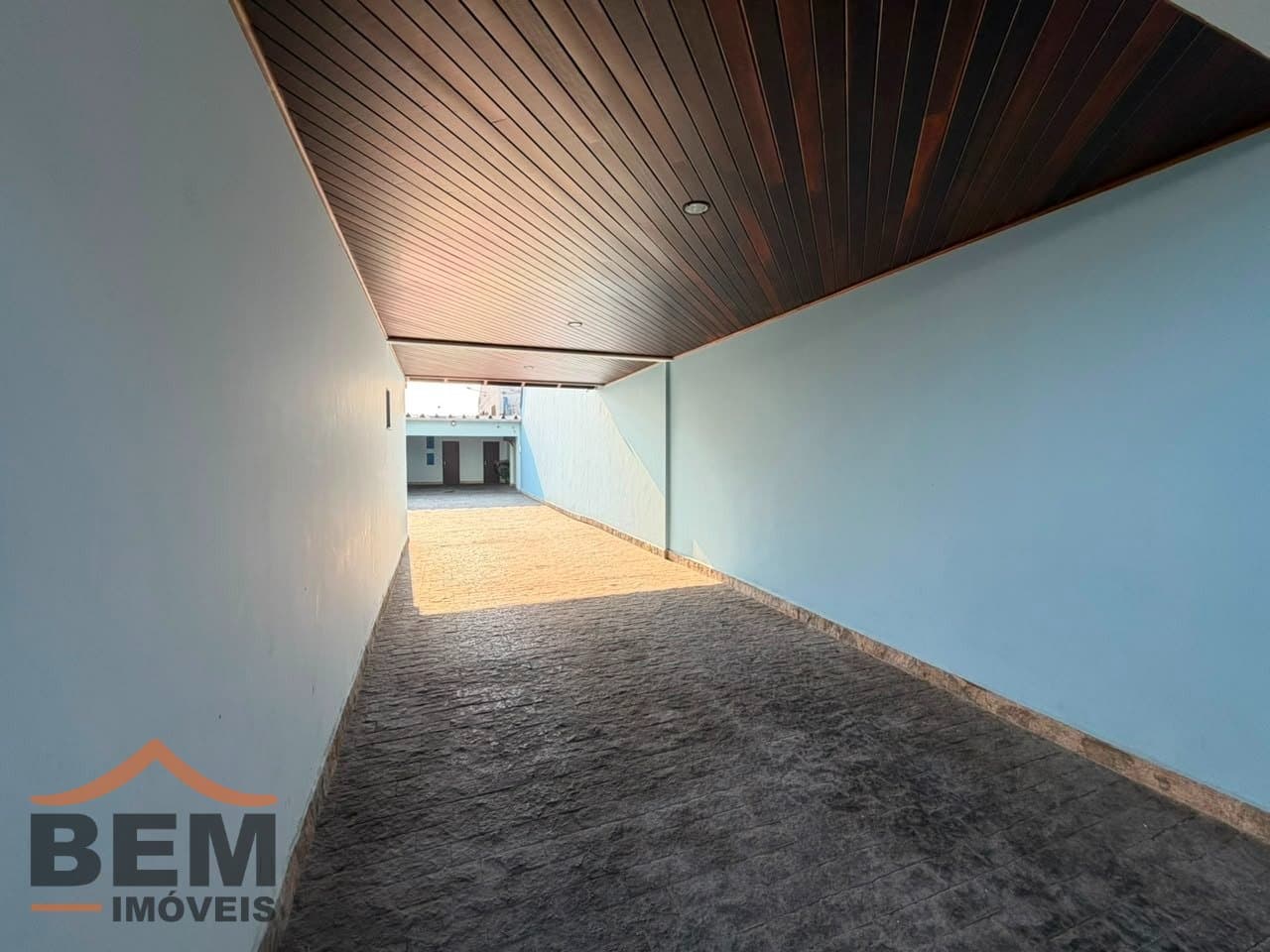 Casa à venda com 04 dormitórios sendo 01 suíte no bairro São João em Itajaí - SC