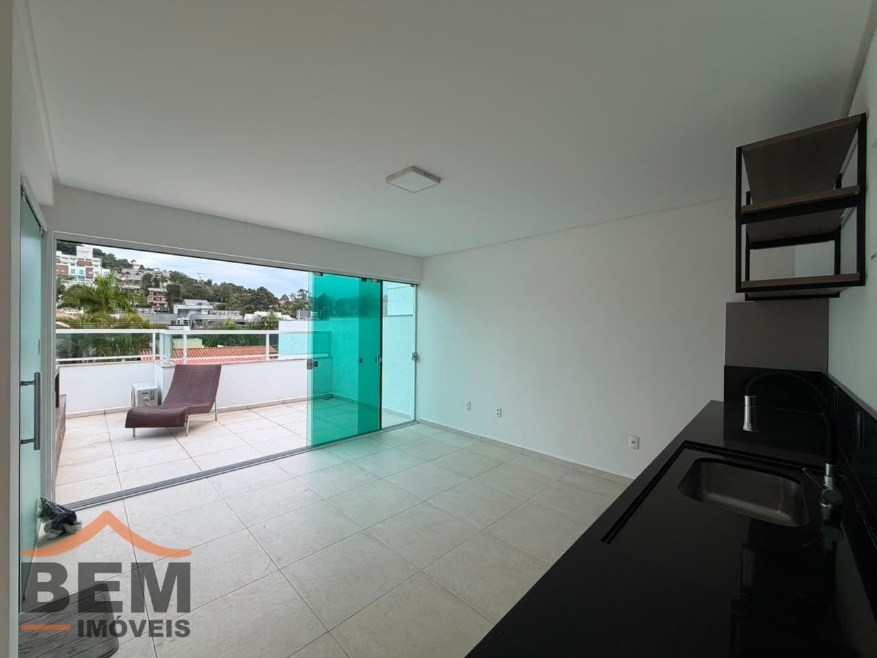 Casa Triplex à venda com 03 suítes na Praia dos Amores em Balneário Camoboriú - SC