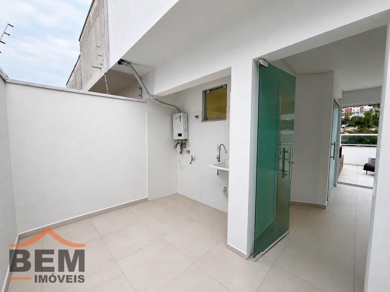 Casa Triplex à venda com 03 suítes na Praia dos Amores em Balneário Camoboriú - SC