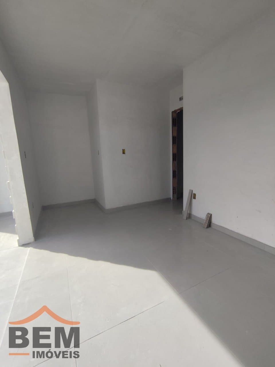 Casa à venda com 02 dormitórios sendo 01 suíte no bairro Rio do Meio em Itajaí - SC