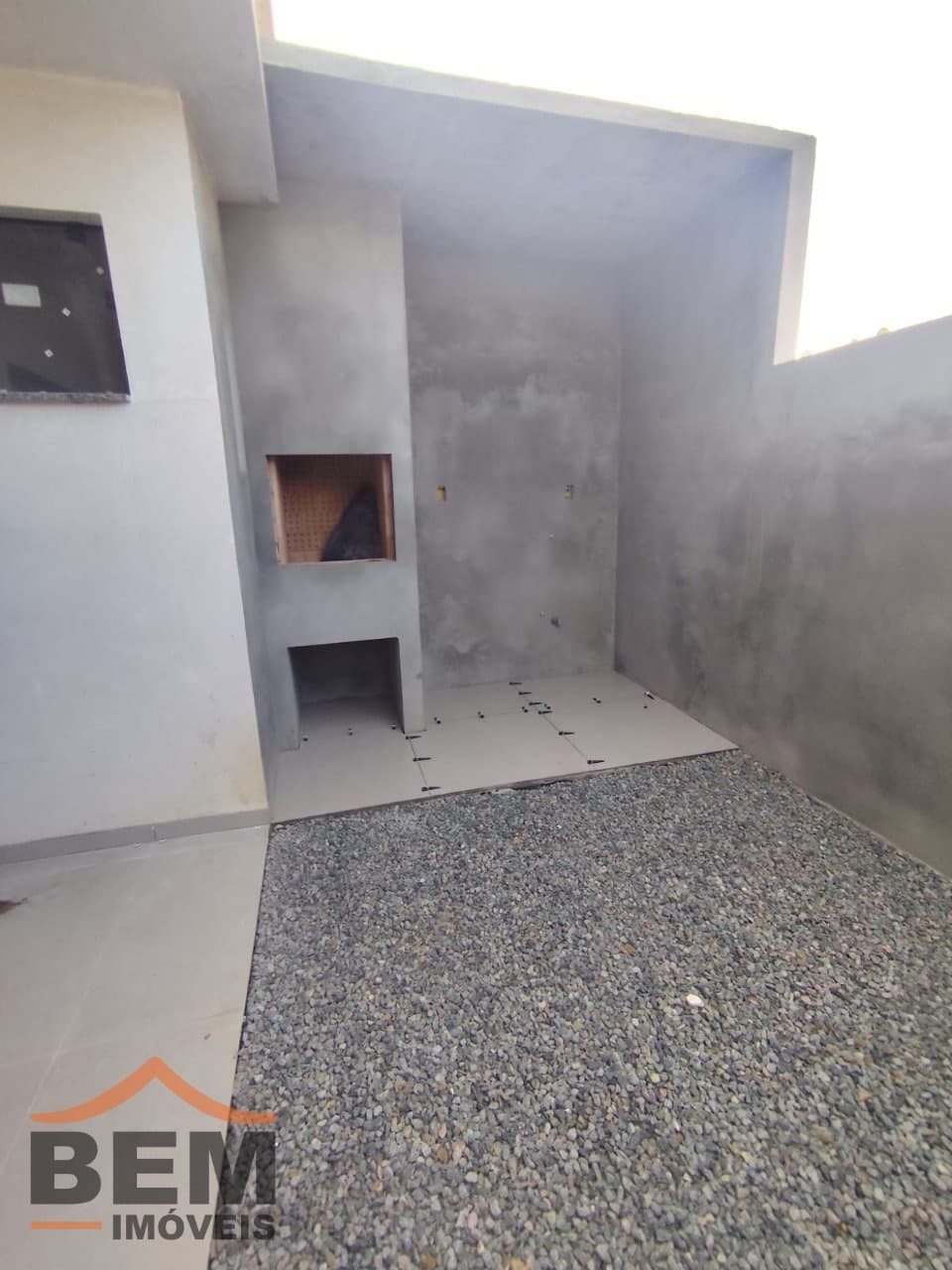 Casa à venda com 02 dormitórios sendo 01 suíte no bairro Rio do Meio em Itajaí - SC