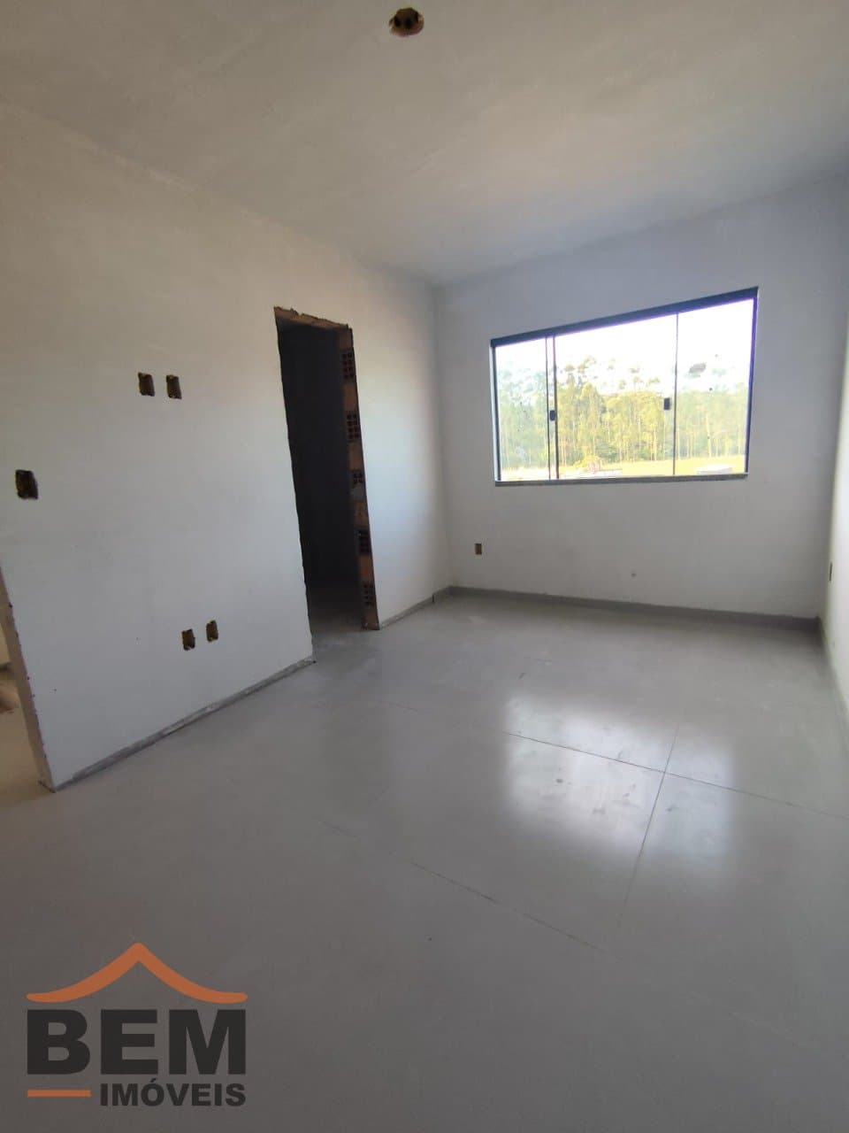Casa à venda com 02 dormitórios sendo 01 suíte no bairro Rio do Meio em Itajaí - SC