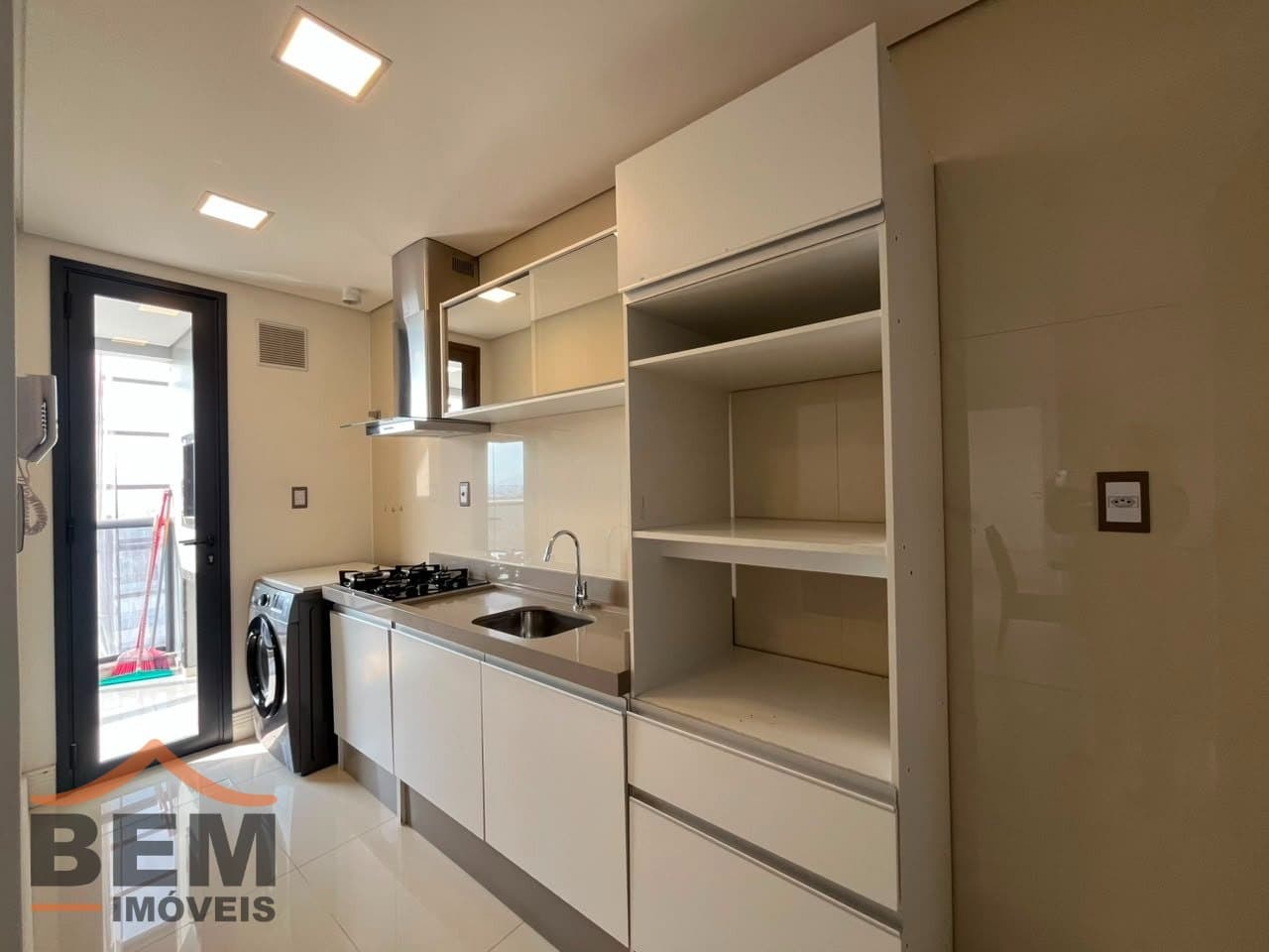 Apartamento para aluguel em Itajaí - Ressacada