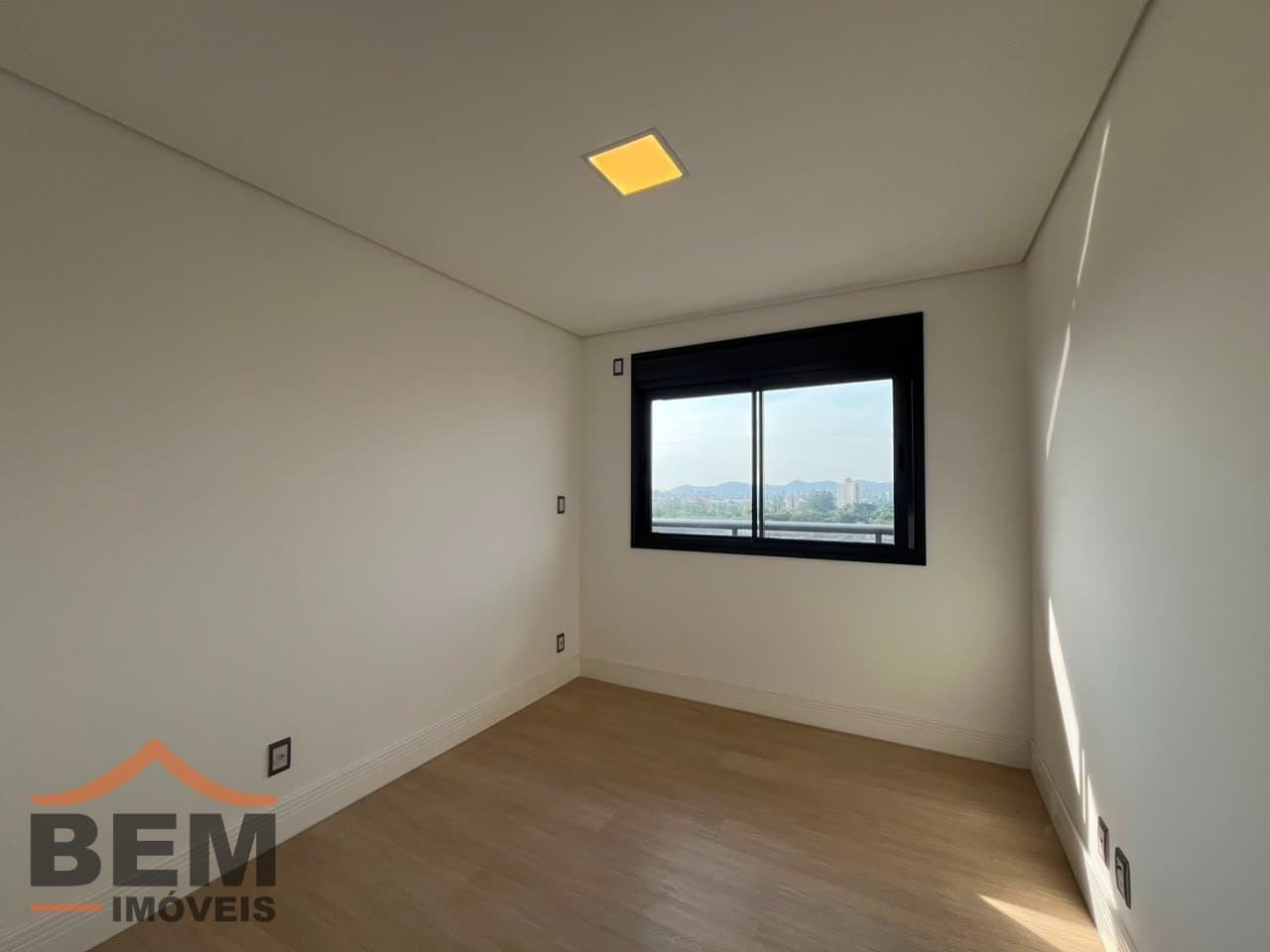 Apartamento para aluguel em Itajaí - Ressacada