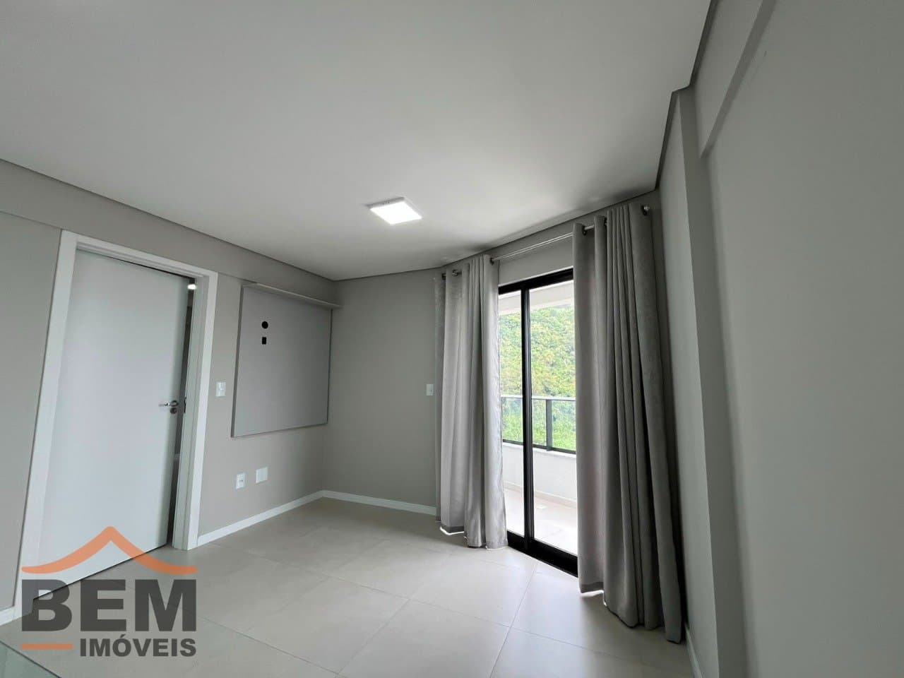 Apartamento para aluguel em Itajaí - Fazenda