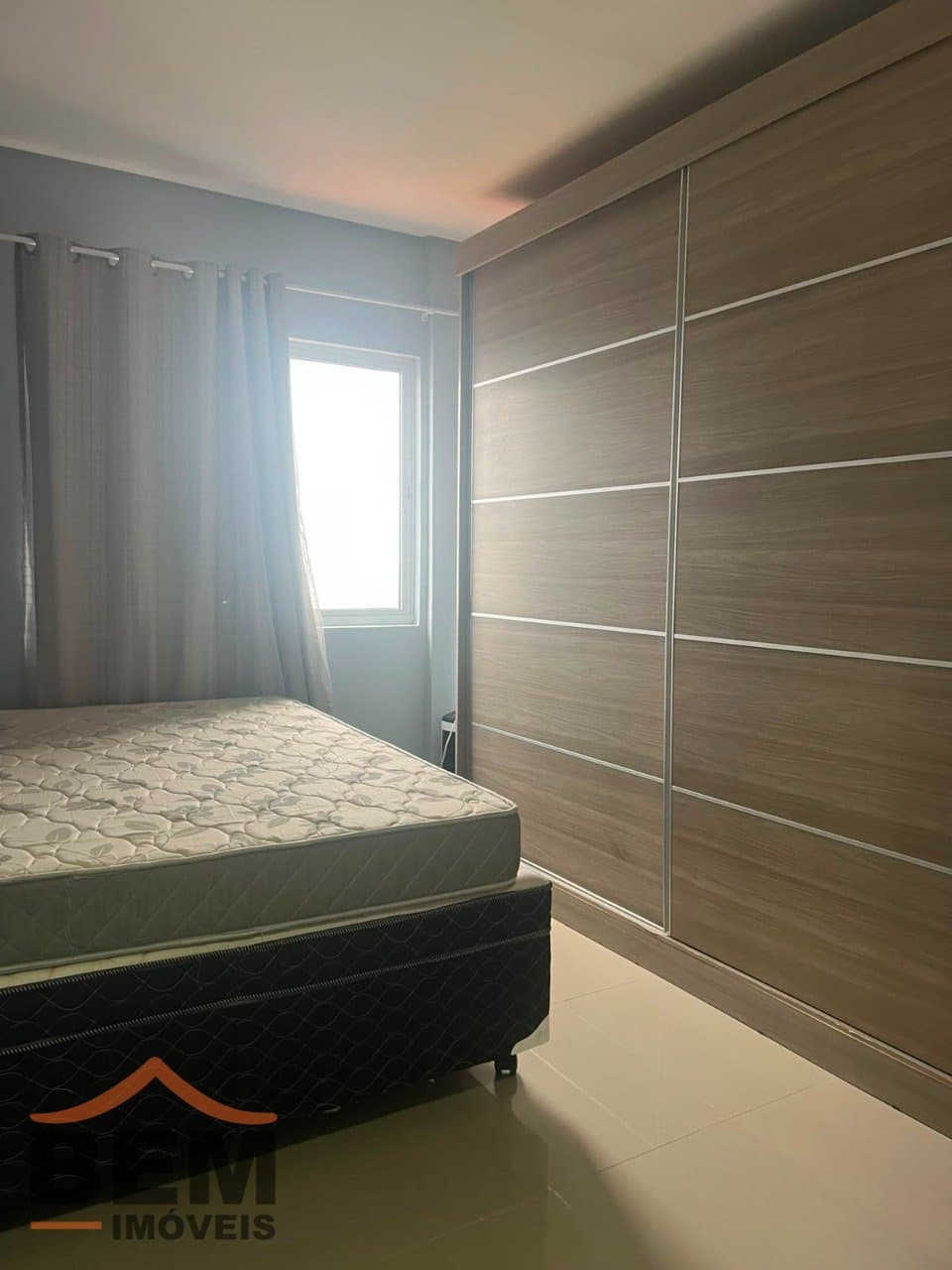 Apartamento à venda com 03 dormitórios no bairro Centro em Navegantes - SC