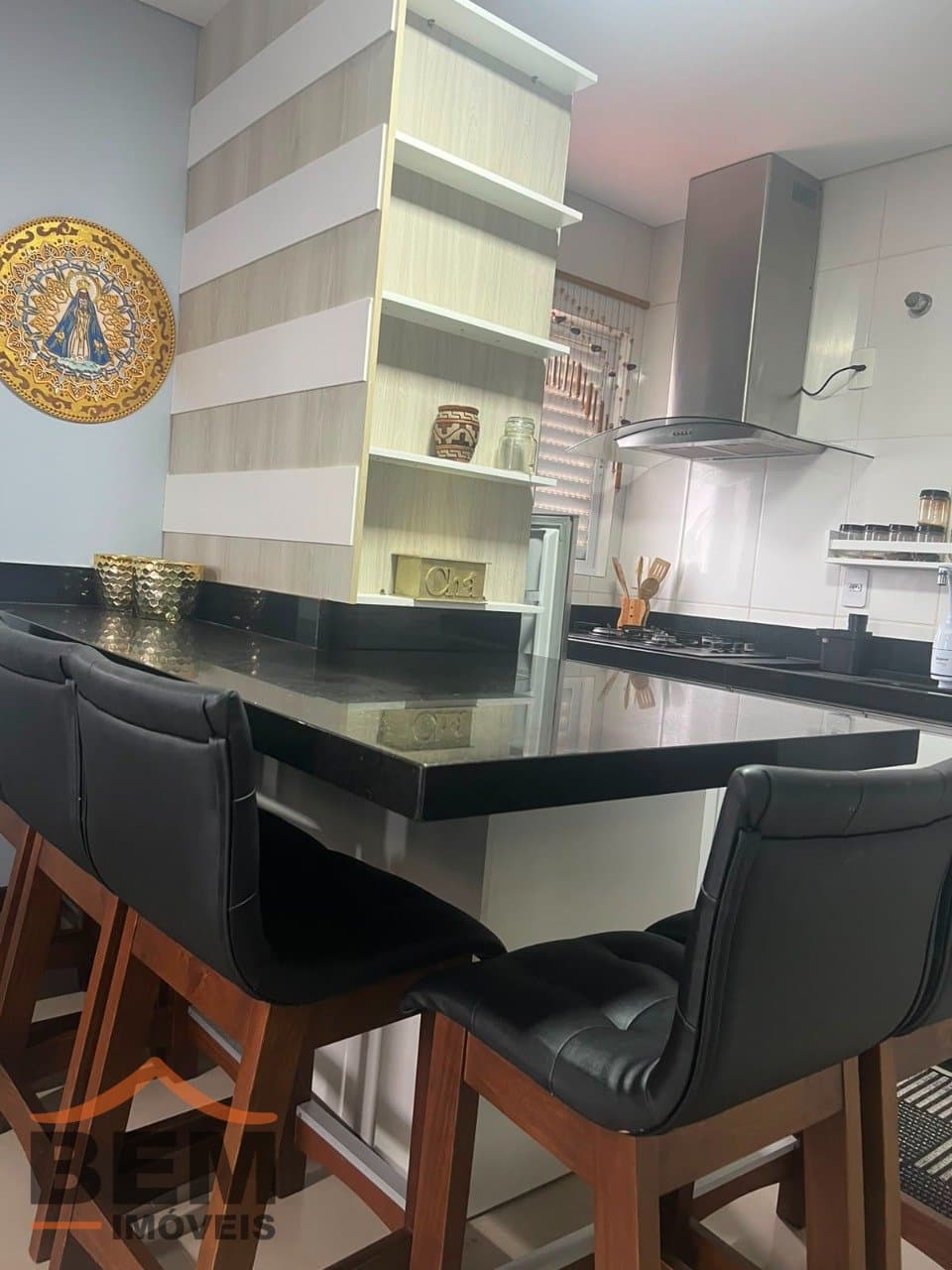 Apartamento à venda com 03 dormitórios no bairro Centro em Navegantes - SC