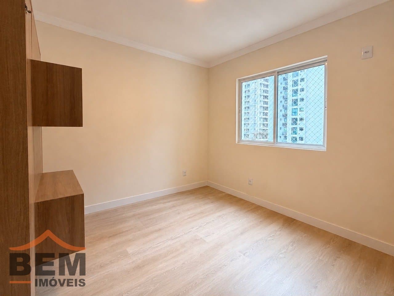 Apartamento à venda com 03 dormitórios no bairro Praia Brava em Itajaí - SC