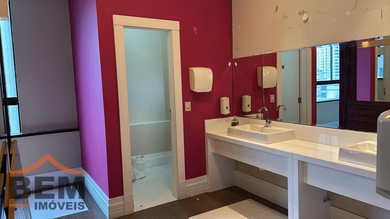 Apartamento à venda com 03 dormitórios sendo 01 suíte, no centro - Itajaí/SC