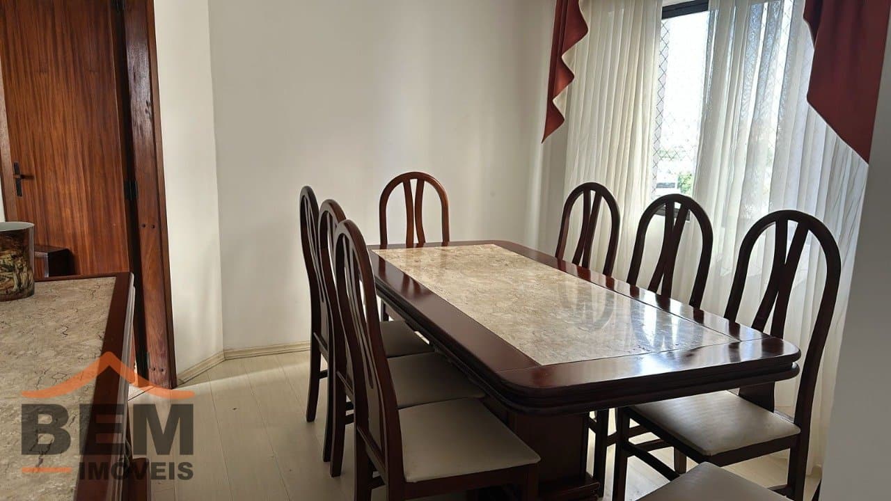 Apartamento à venda com 03 dormitórios sendo 01 suíte, no centro - Itajaí/SC