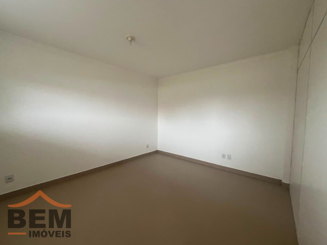 Apartamento para Locação com 1 Quarto no Centro em Navegantes-SC