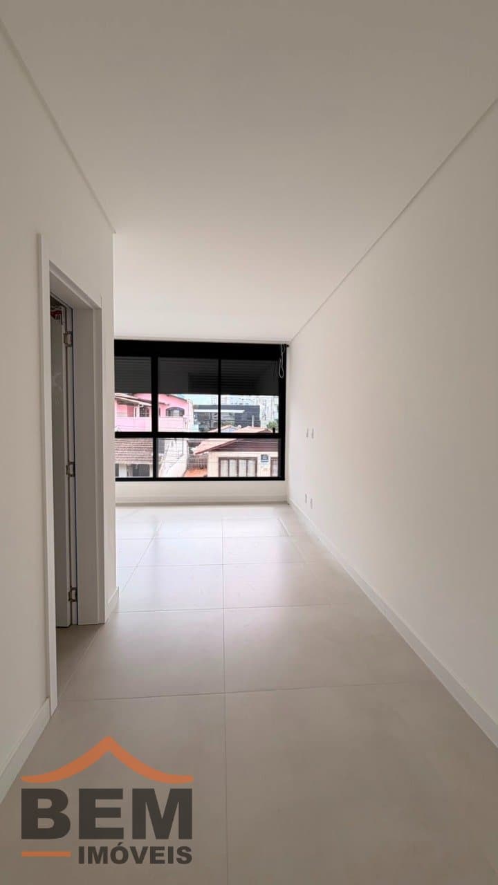 Casa à venda com 3 dormitórios sendo 1 suíte no bairro Fazenda em Itajaí - SC