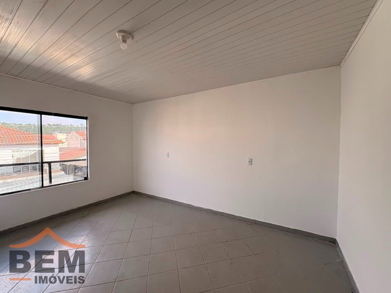 Casa localizada no bairro Cidade Nova, em Itajaí-SC
